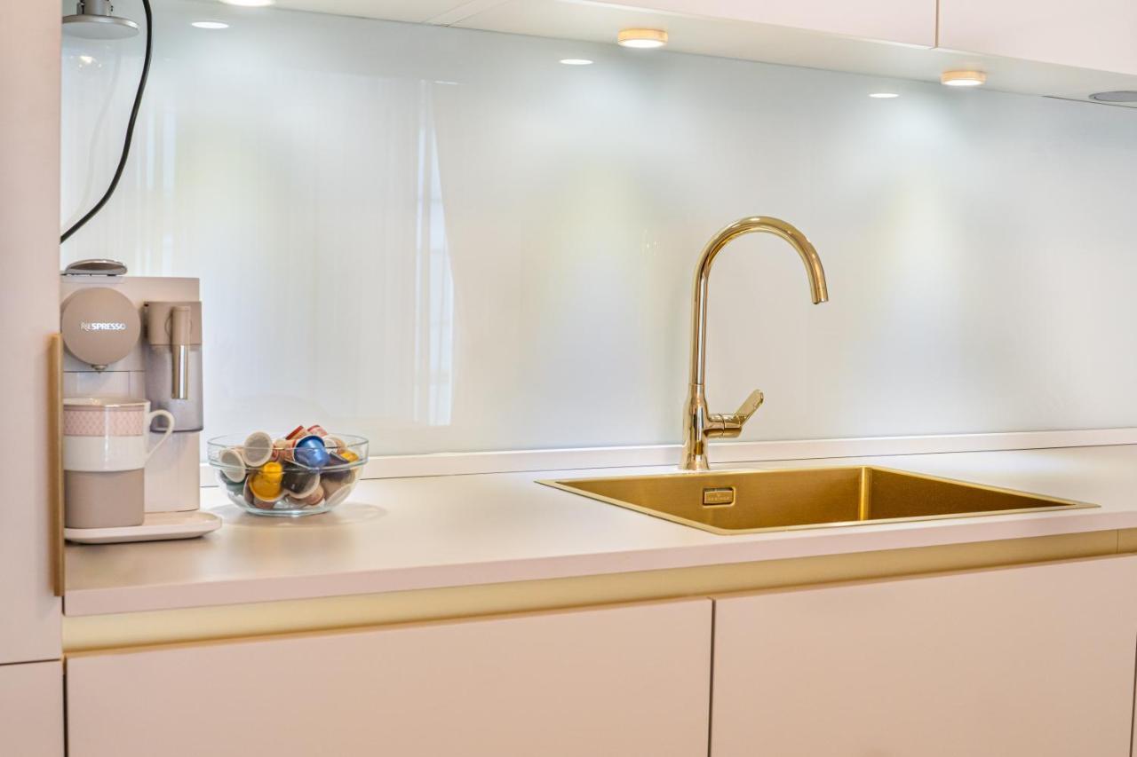 Golden Luxury Apartment Split Bagian luar foto